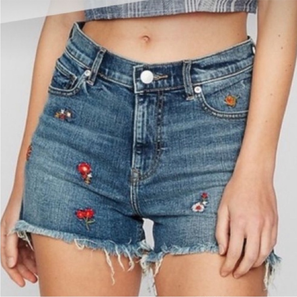LAST CHANCE Express Embroidered Raw Edge High Rise Shorts